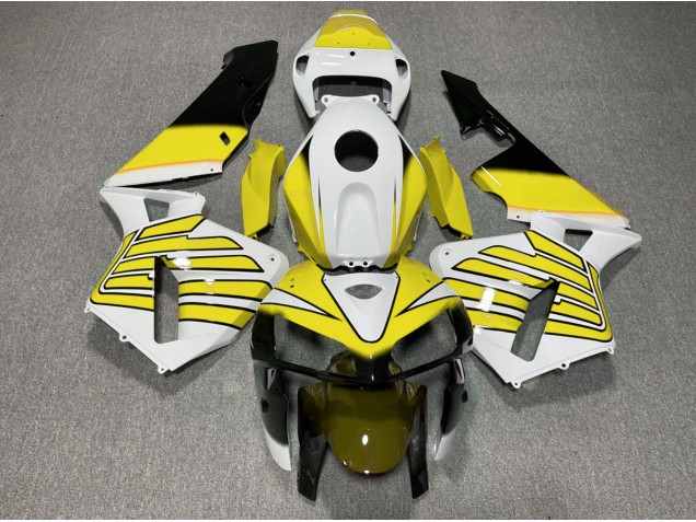 2005-2006 Alas Amarillas & Blancas Honda CBR600RR Carenado Moto 2005-2006 Alas Amarillas & Blancas Honda CBR600RR Carenado Moto